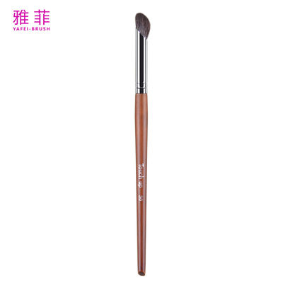TOUCH UP 30 Nose Shadow Brush Custom Logo Animal Hair Copper Ferrule Wooden Handle Premium Quality OEM ODM Fabryka